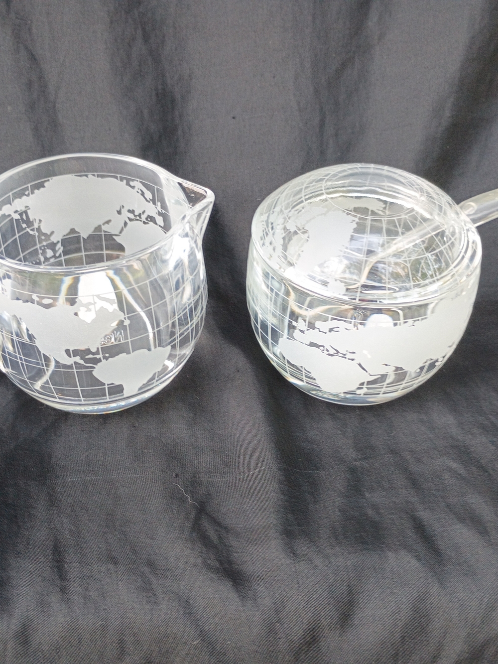 Vtg Nescafe Etched Glass World Globe Creamer and Sugar Bowl w Spoon